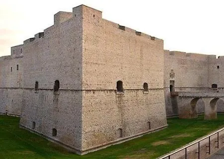 Casa Lopez 4*
