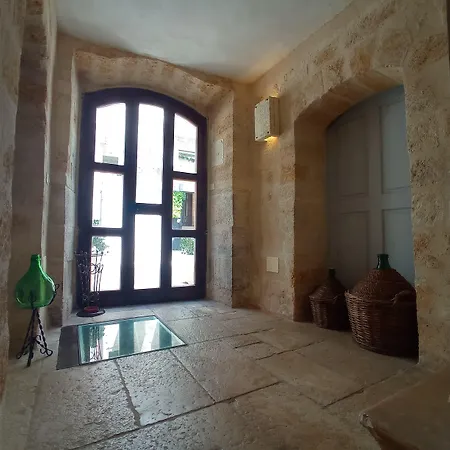 Casa Lopez Bed & Breakfast 4*